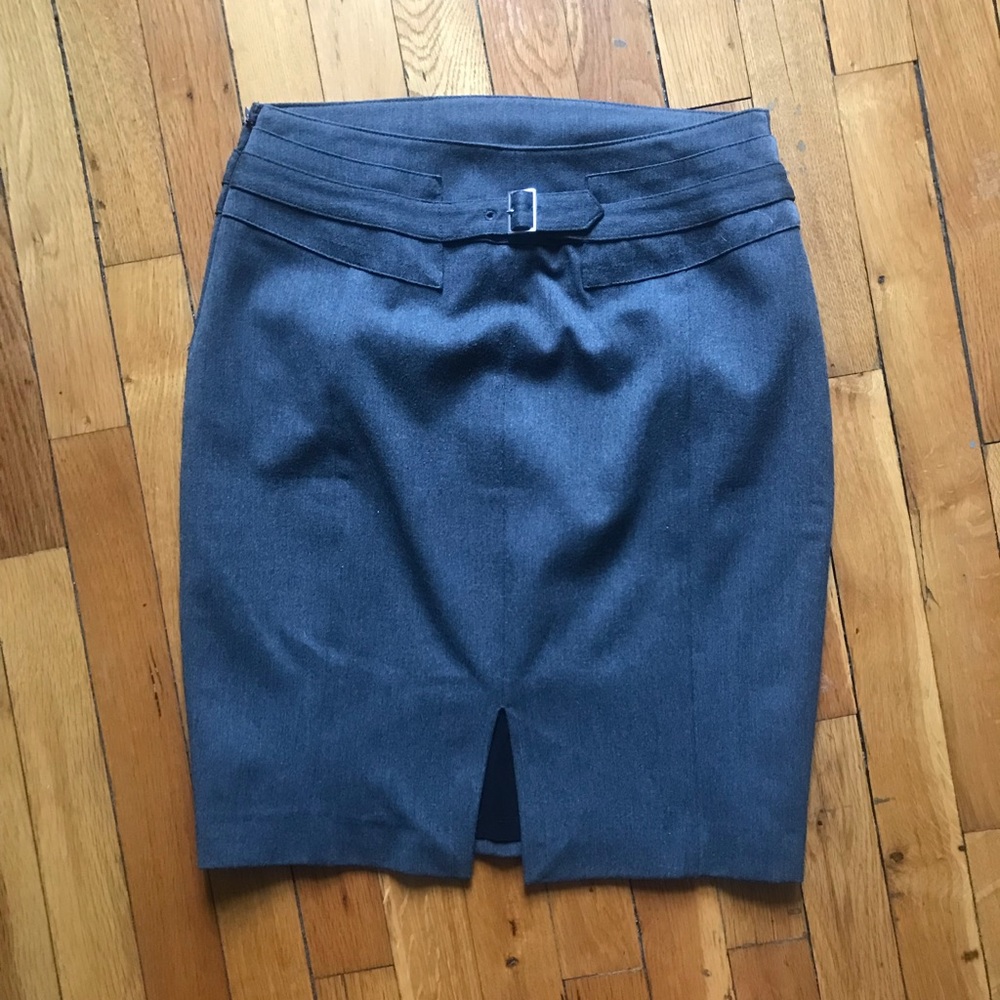 Express pencil skirt - Picture 2 of 3